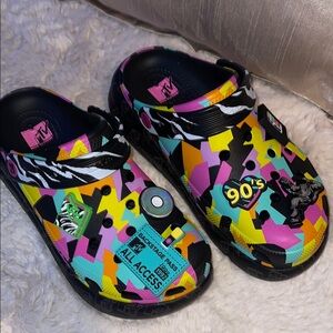 NEW MTV CROCS-LIMITED EDITION